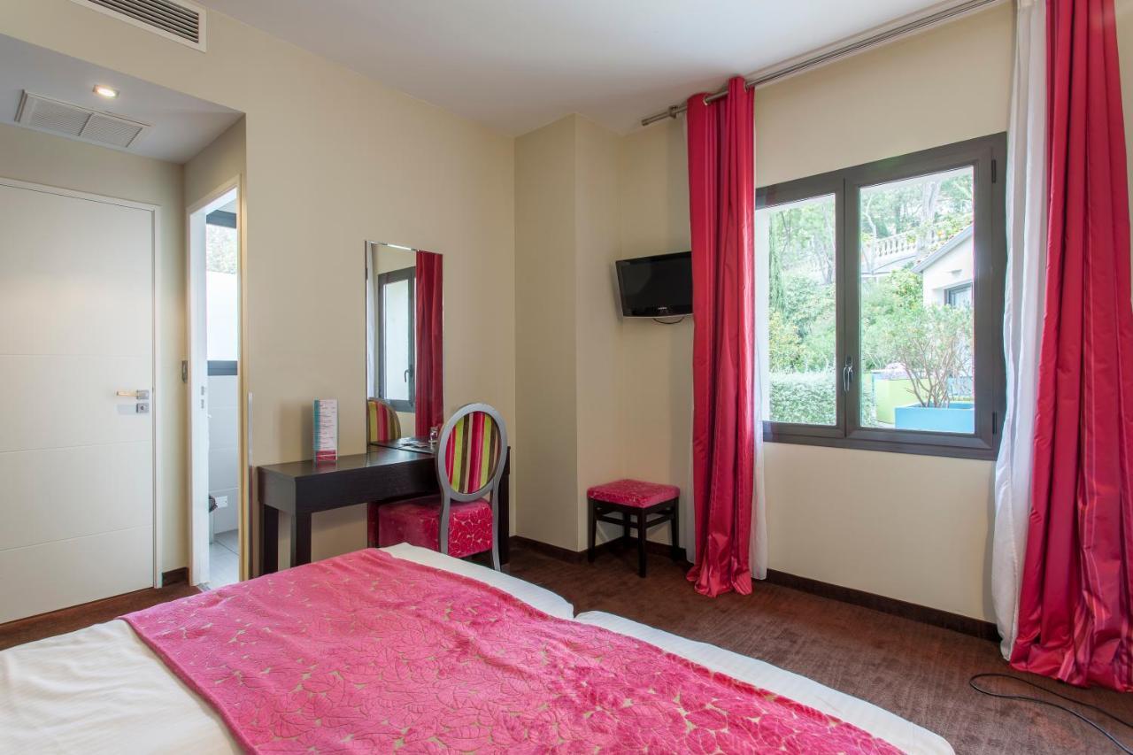 Hotel Baptistin Le Lavandou Zewnętrze zdjęcie
