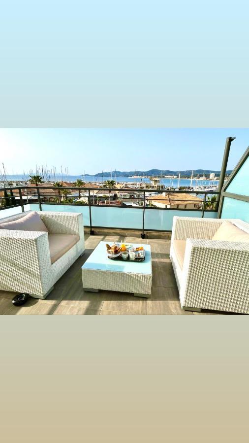 Hotel Baptistin Le Lavandou Zewnętrze zdjęcie