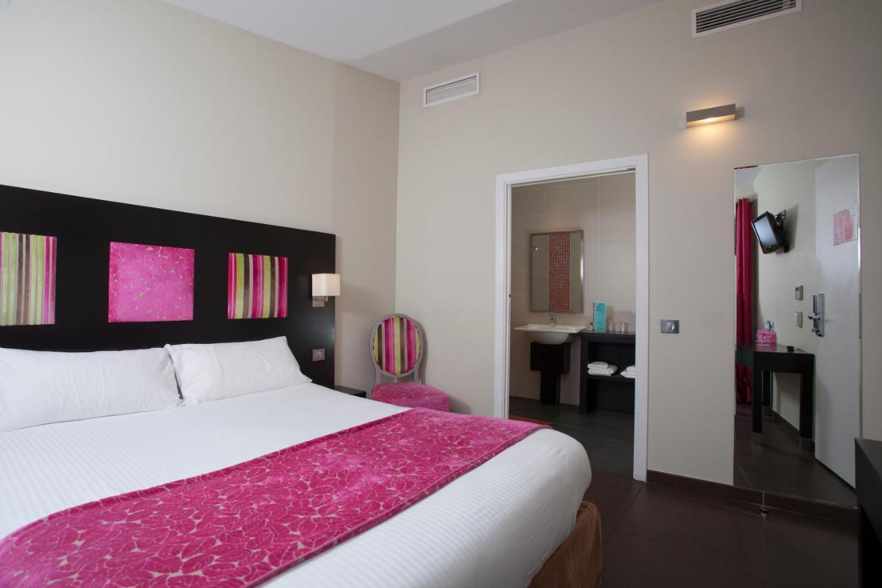Hotel Baptistin Le Lavandou Zewnętrze zdjęcie