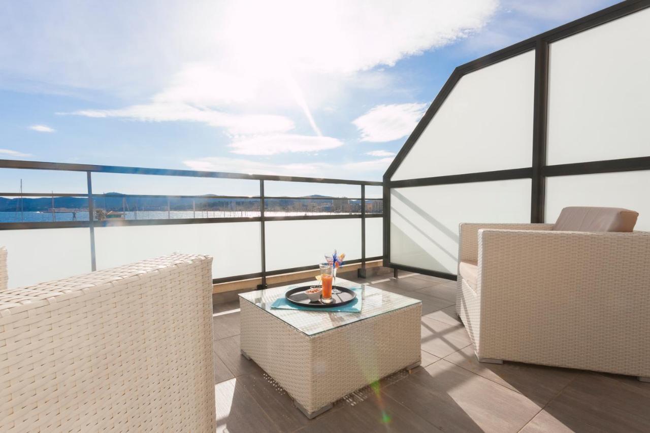 Hotel Baptistin Le Lavandou Zewnętrze zdjęcie