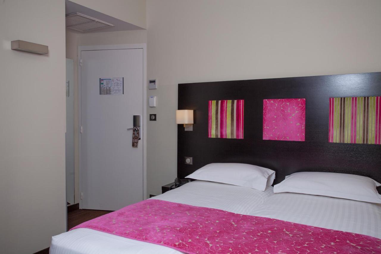 Hotel Baptistin Le Lavandou Zewnętrze zdjęcie