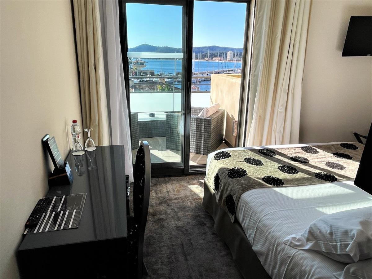 Hotel Baptistin Le Lavandou Zewnętrze zdjęcie